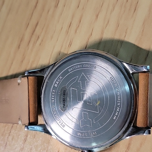 Watch - Picture 4 of 4